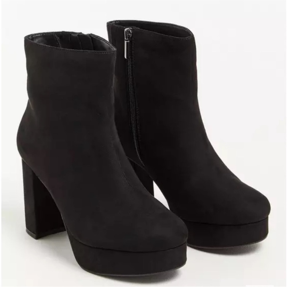 NWOT Torrid Black‎ Faux Suede Platform Bootie Women’s Size 10.5W